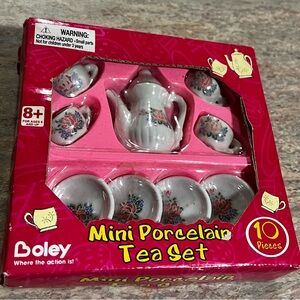 Boley Mini Porcelain Tea Set